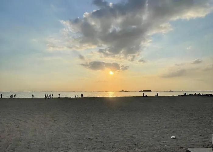 Elegant 2br Bay Sunset Near Us Embassy *
